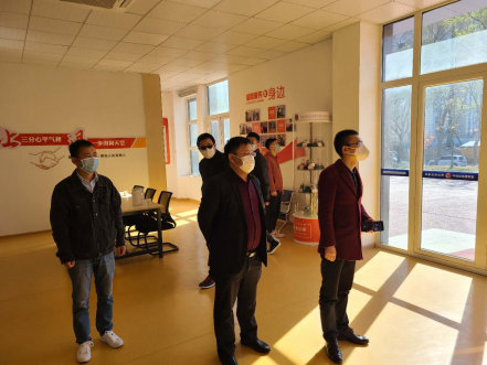 广安爱多贺洪燕一行光临人生就是博官网软件